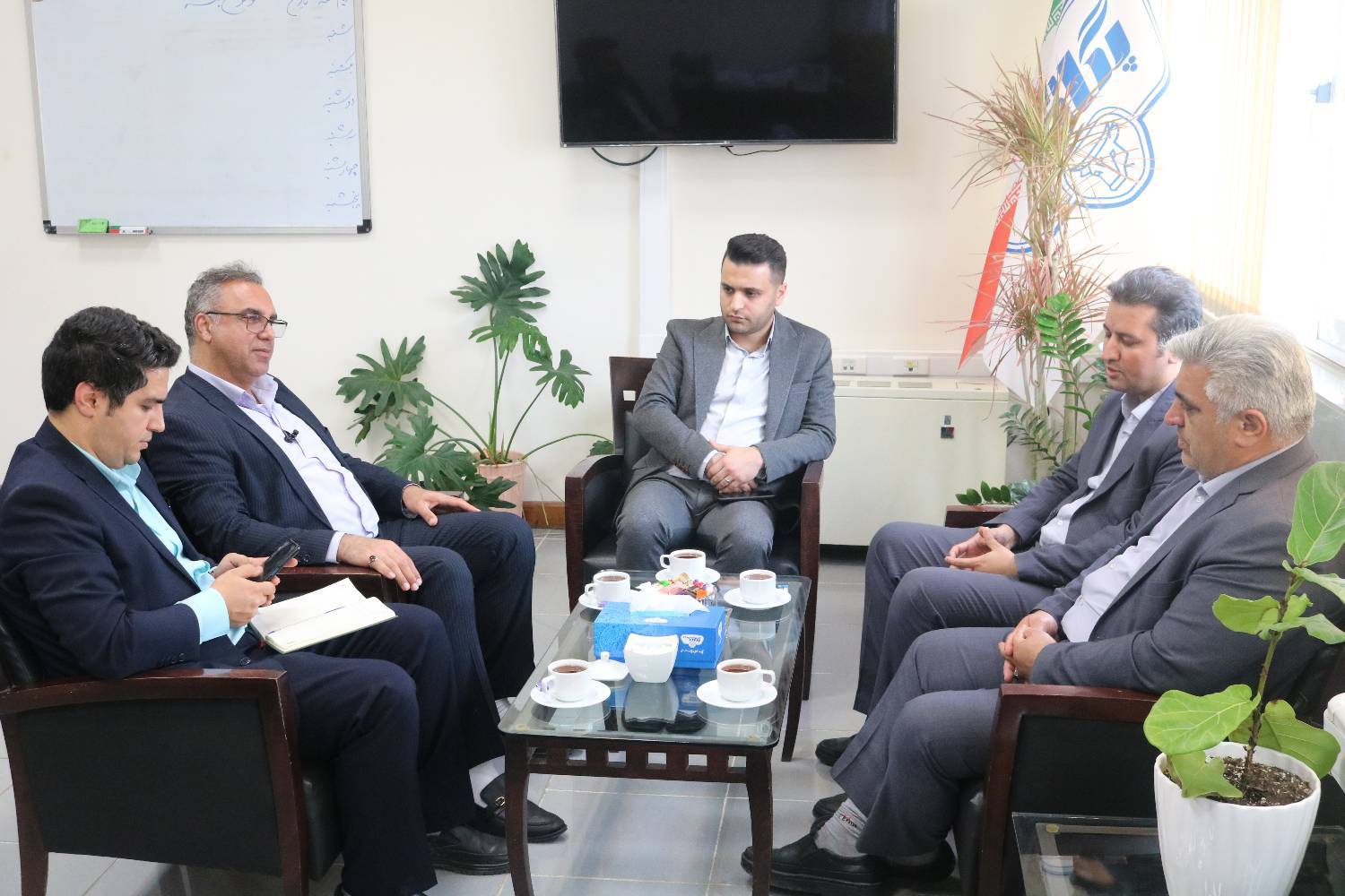 تعامل و همکاری فروشگاه های زنجیره ای اتکا با شرکت شیر پاستوریزه پگاه گلستان