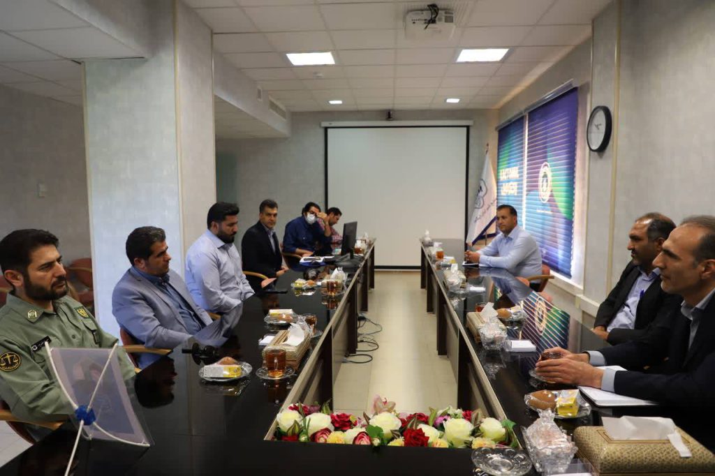 نشست هم‌اندیشی و هم افزایی بین سازمان محیط زیست استان چهارمحال و بختیاری و شرکت  شیر خشک نوزاد پگاه
