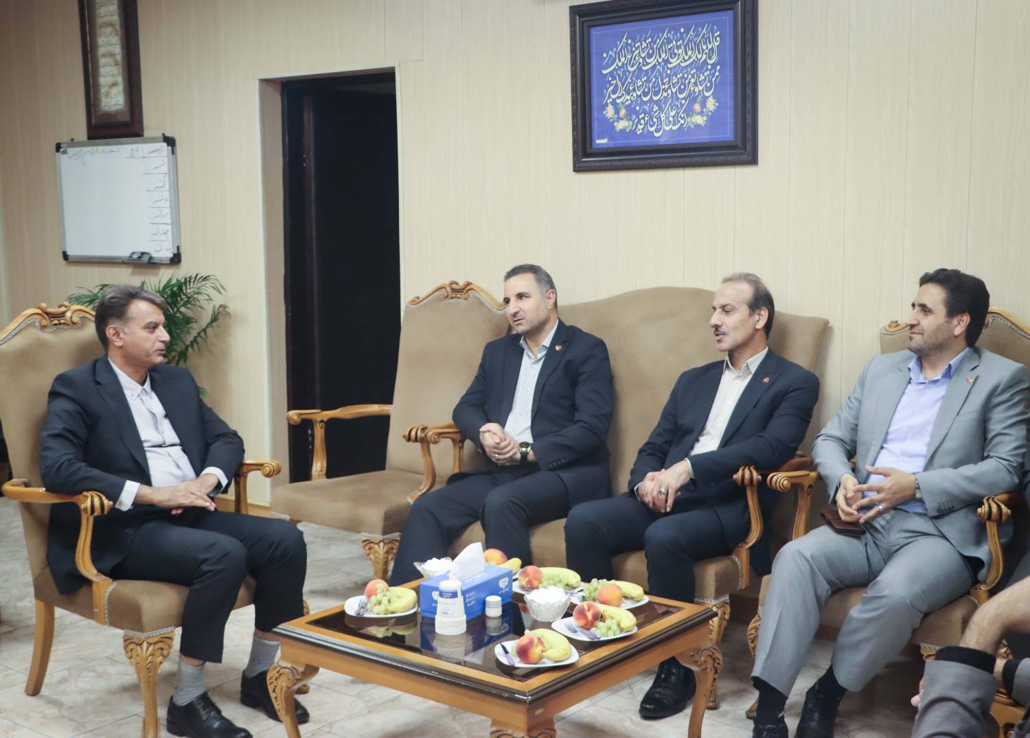 بازدید مدیر شعب بانک ملت استان، از پگاه اراک