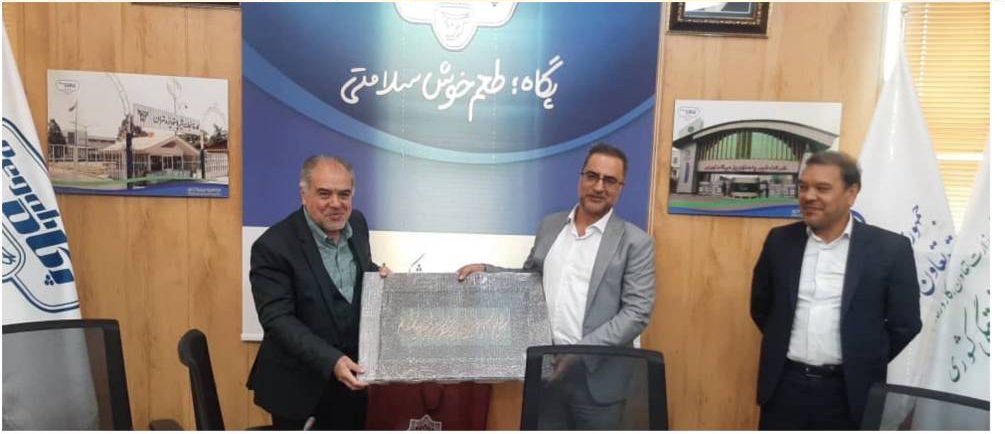 دیدار مدیرعامل پگاه تهران با دامداران همکار