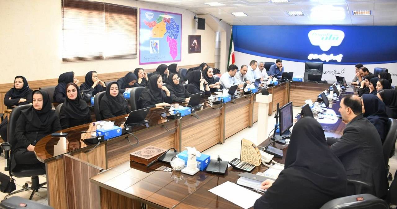 برگزاری دورههای آموزش تخصصی شناخت محصول برای عوامل فروش بازارگستر منطقه ۲