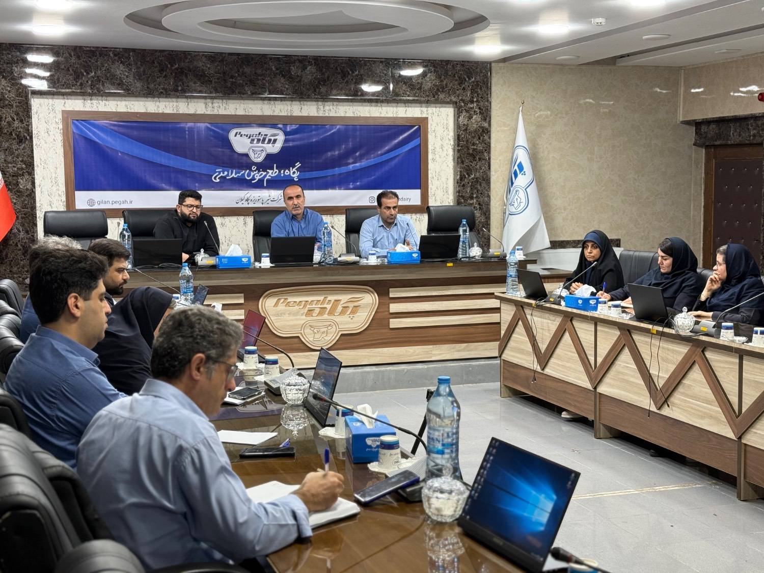 نشست تخصصی پدافند غیرعامل در شرکت پگاه گیلان