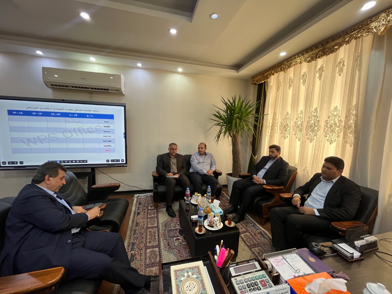 دیدار مدیرعامل شرکت پگاه خوزستان با معاون اقتصادی استاندار خوزستان