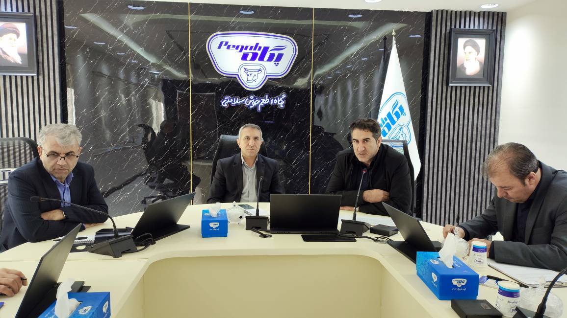 بازدید مدیرکل تعزیرات حکومتی استان از شیر پاستوریزه پگاه آذربایجان شرقی