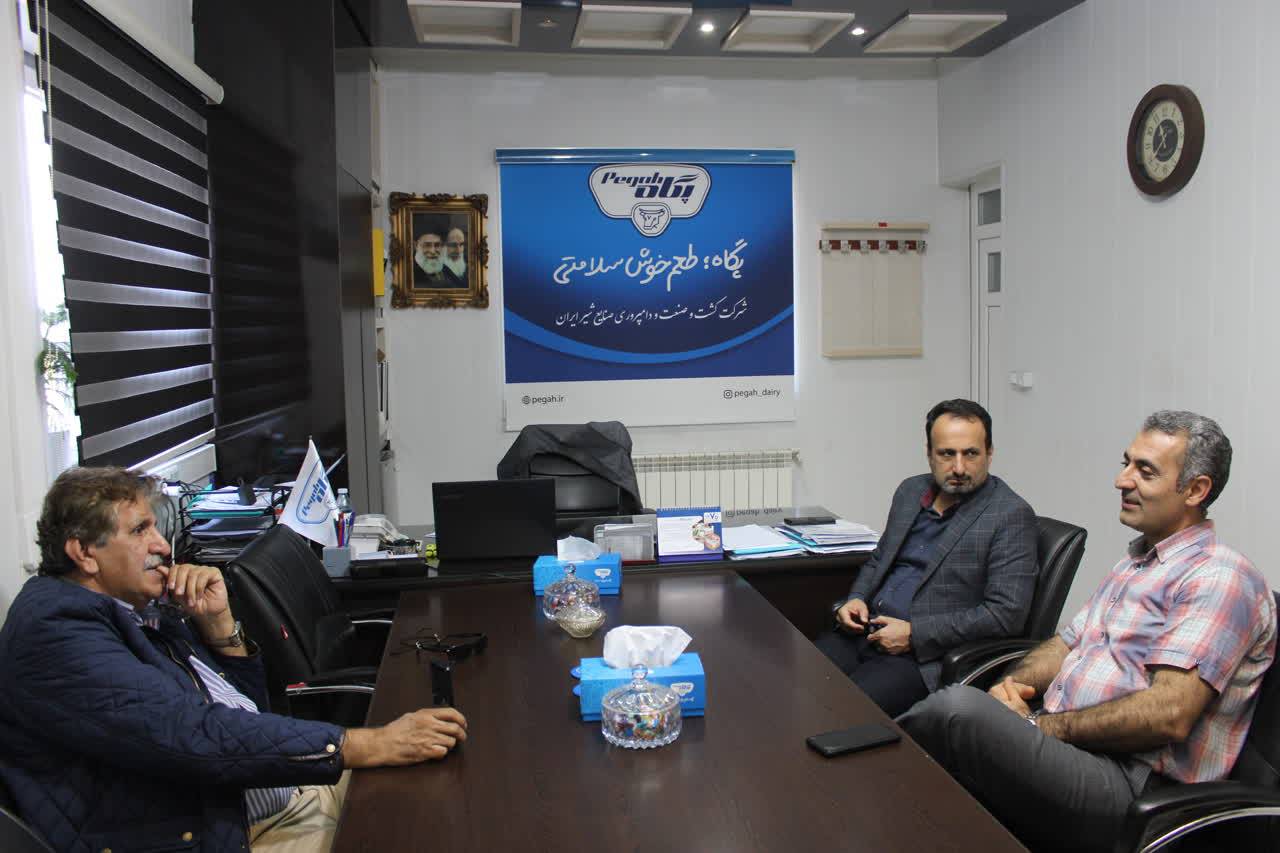 بازدید مدیران حوزه امور شیر خام و مجتمع های کشت و صنعت از کشت و صنعت و دامپروری صنایع شیر ایران