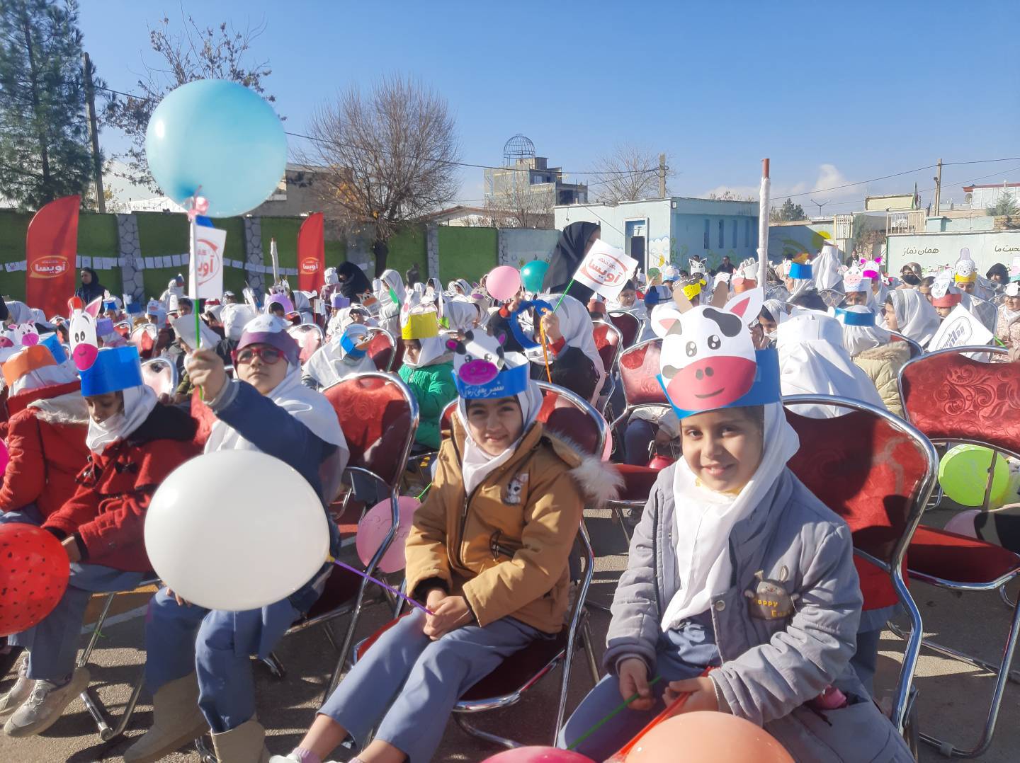 توزیع شیر در مدارس دولتی استان کرمانشاه با مشارکت پگاه همدان