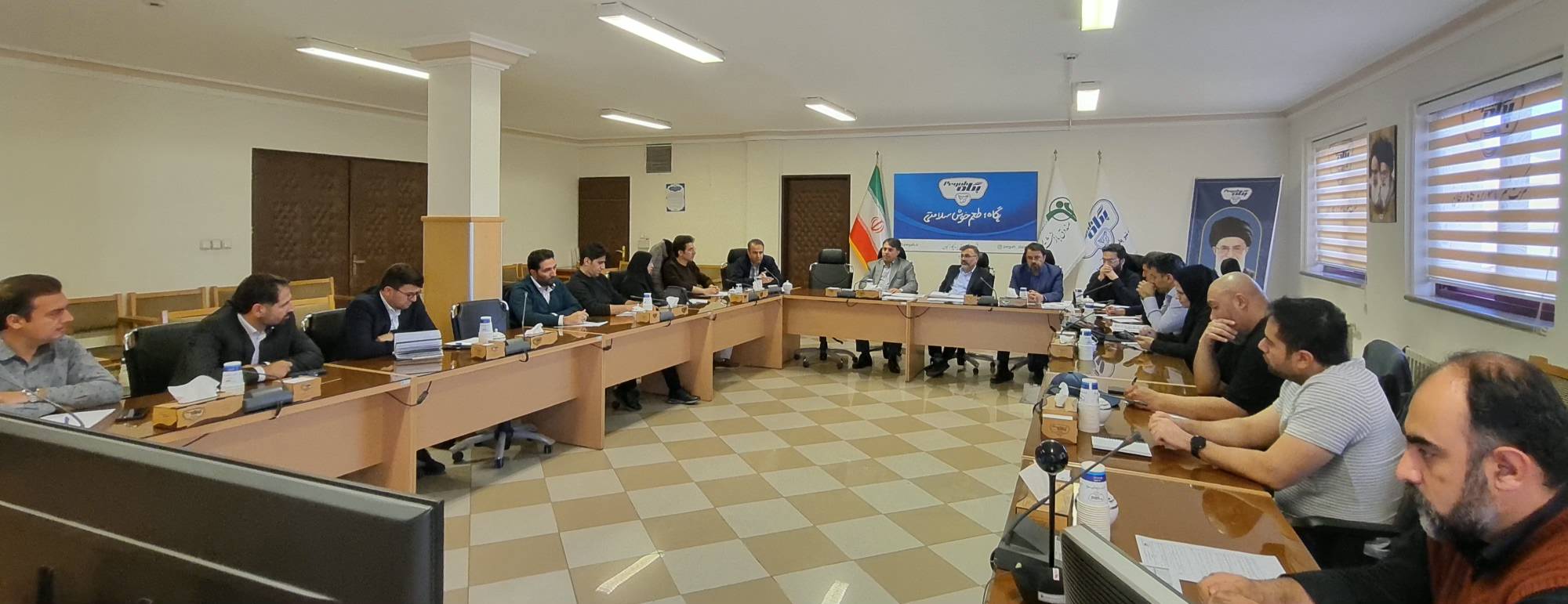 نشست تخصصی بررسی بازار و تولید با همراهی مدیرعامل شرکت پگاه زنجان و مدیران پخش سراسری بازارگستر منطقه یک و شعبه زنجان و اردبیل بررسی راهکارهای توسعه بازار و رفع موانع فروش
