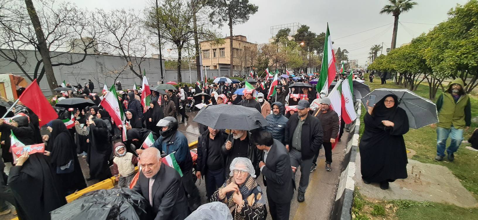 پگاه_از_چهارگوشه_ایران| | حضور مدیرعامل و کارکنان شرکت شیر پگاه فارس در راهپیمایی باشکوه روز جهانی قدس