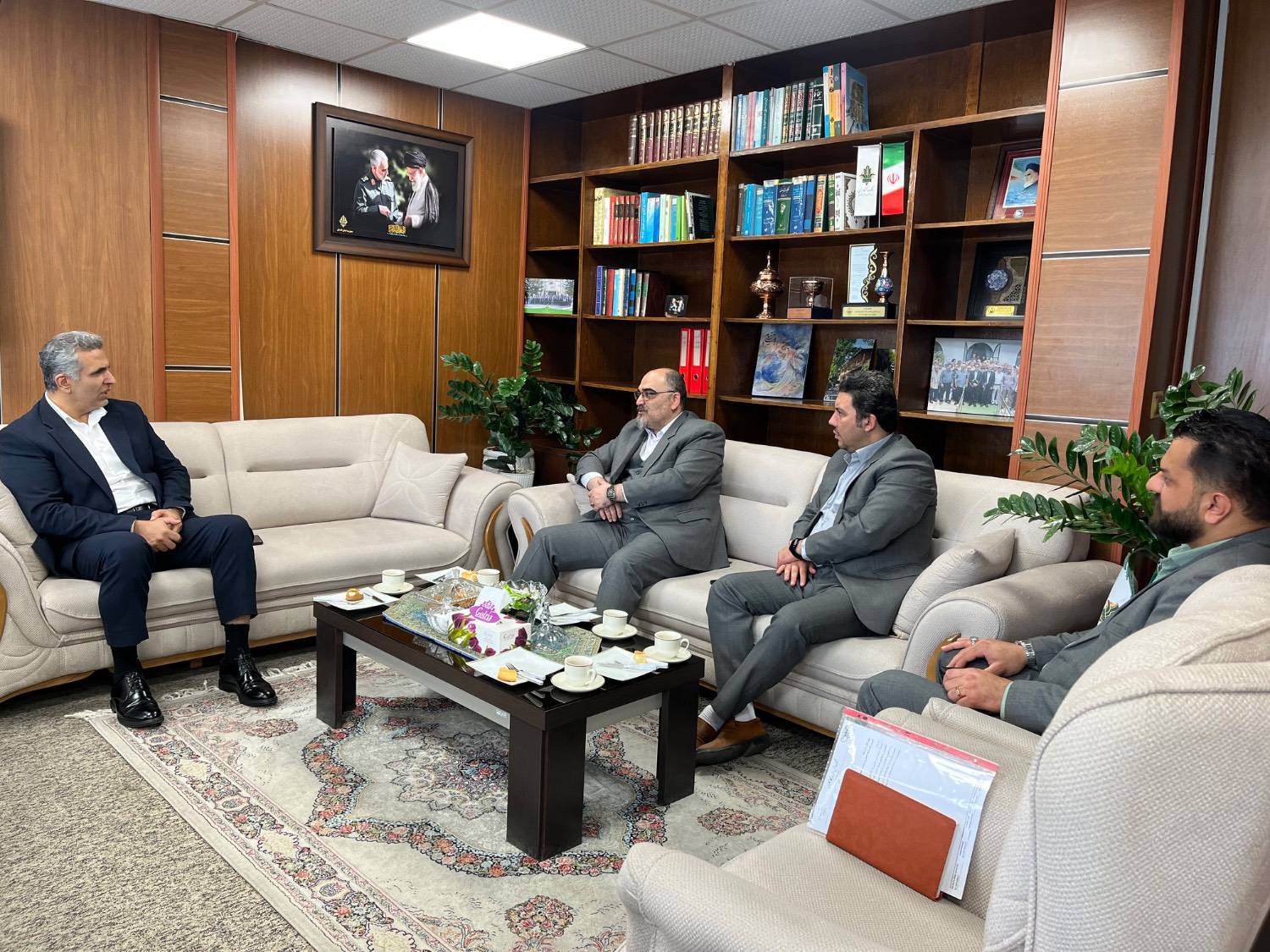 پگاه_از_چهارگوشه_ایران | قدردانی مدیرعامل بانک کشاورزی از پگاه گلستان؛ شرکت پیشرو و سودده در صنایع تبدیلی استان