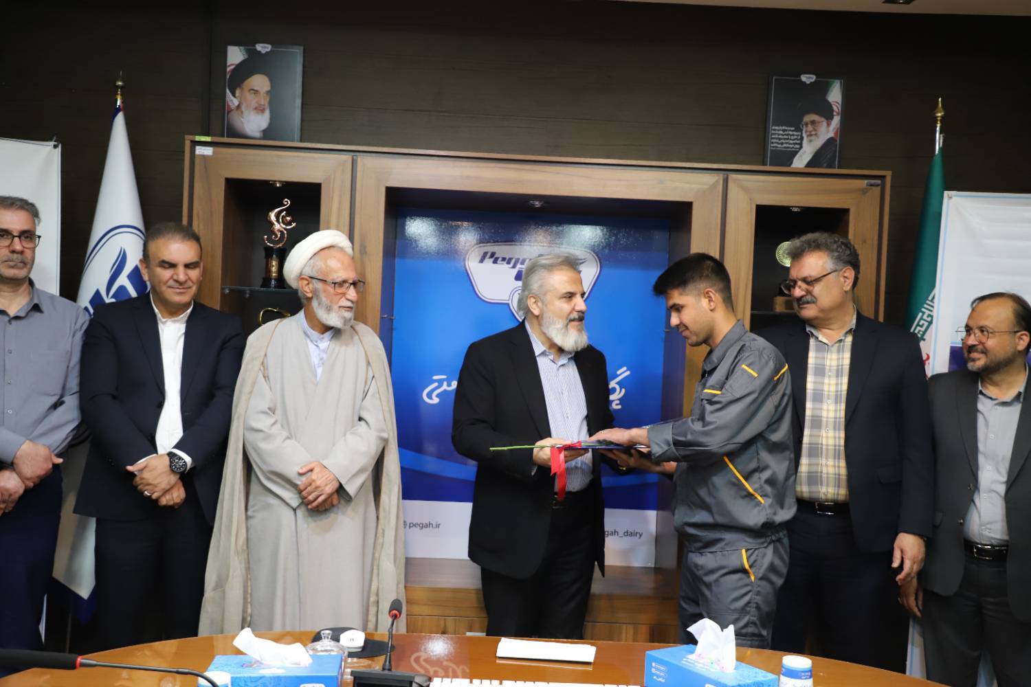 پگاه_از_چهارگوشه_ایران| مراسم گرامیداشت روز جهانی کارگر در صنایع شیر ایران_(پگاه ) و شرکت پگاه فارس