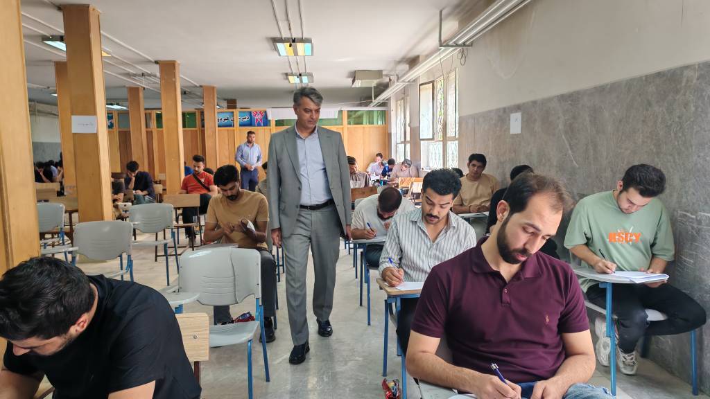پگاه_از_چهارگوشه_ایران | آزمون استخدامی پگاه اراک برگزار شد